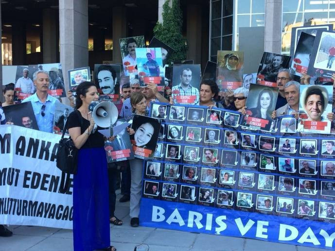 10 Ekim aileleri mütalaayı protesto etti - Resim : 1