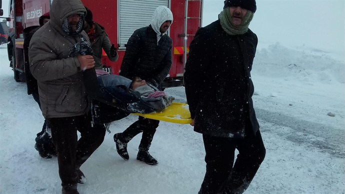 Van'da ikinci çığ felaketi: 33 ölü, 63 yaralı - Resim : 2