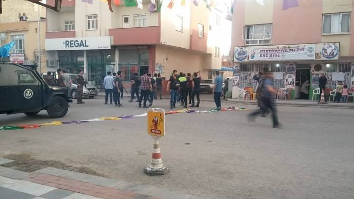 HDP’ye Ceylanpınar’da polis müdahalesi - Resim : 2