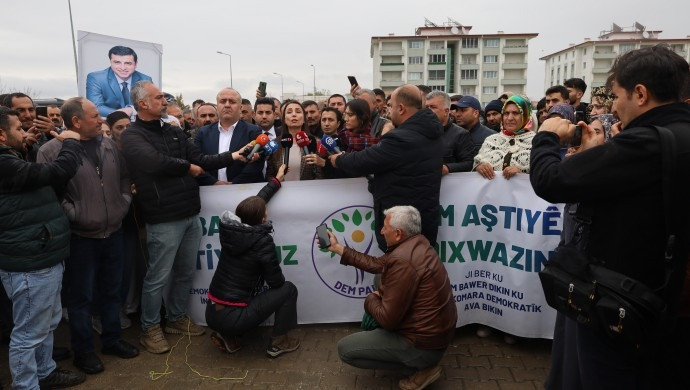 Demirtaş: Milletvekilleri barış için İmralı'ya gitmeli - Resim : 1