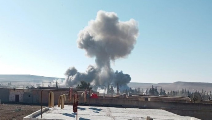 SDG: T&uuml;rkiye Tabka'da Bayraktar tipi İHA'larla saldırdı - Resim : 1