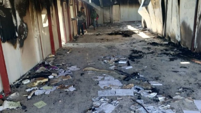 Masada ateşkes, sahada &ccedil;atışma... SDG: IŞİD&rsquo;lilerin tutulduğu cezaevi artık kontrol&uuml;m&uuml;z&uuml;n dışında - Resim : 1