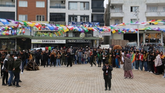 Newroz 2026 | Nusaybin, Halfeti, Bulanık, Kurtalan ve Malatya'da kutlamalar - Resim : 2