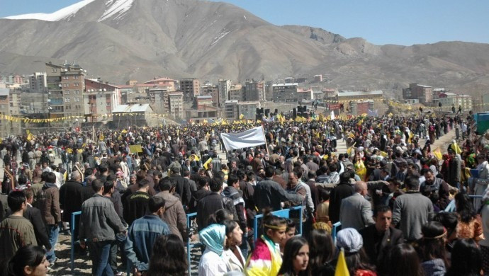 Hakkari, Ağrı, Silopi ve Dargeçit'te Newroz | Çiğdem Kılıçgün: Kürtleri görmezden gelerek kimse yol alamaz - Resim : 1