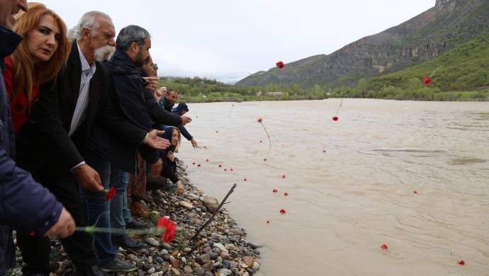 Dersim katliamında ölenler anıldı: Dersim halkından özür dileyin - Resim : 1