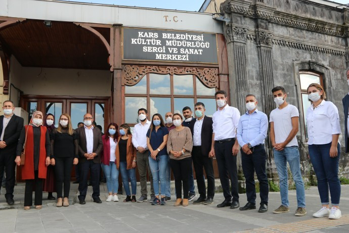 Karslılar: Ayhan Bilgen haksız şekilde gözaltına alındı, şehrimize güzel şeyler yapıyordu - Resim : 2