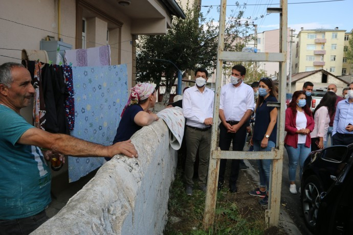 Karslılar: Ayhan Bilgen haksız şekilde gözaltına alındı, şehrimize güzel şeyler yapıyordu - Resim : 1