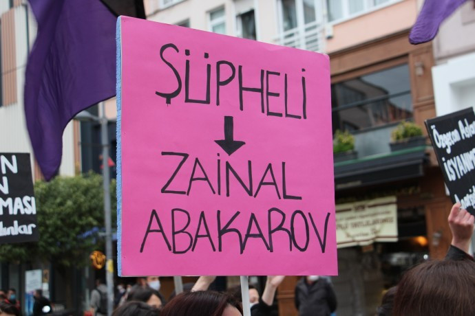 Kadına karşı şiddetin sembolü Özgecan Aslan, İstanbul ve Mersin'de anıldı - Resim : 1