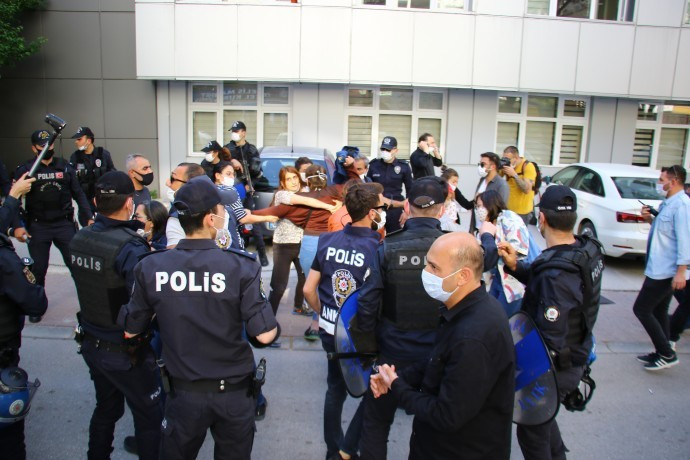 Ankara'da Soma anmasına müdahale: Çok sayıda gözaltı - Resim : 1