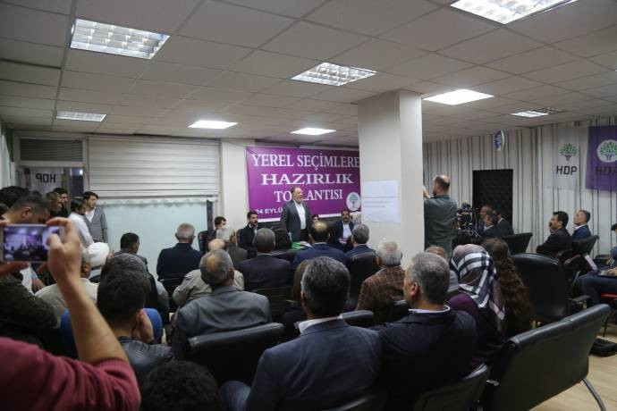 Temelli'den Soylu'ya: HDP ile uğraşacağına Suruç'ta Şenyaşar'ların faillerini bul - Resim : 1