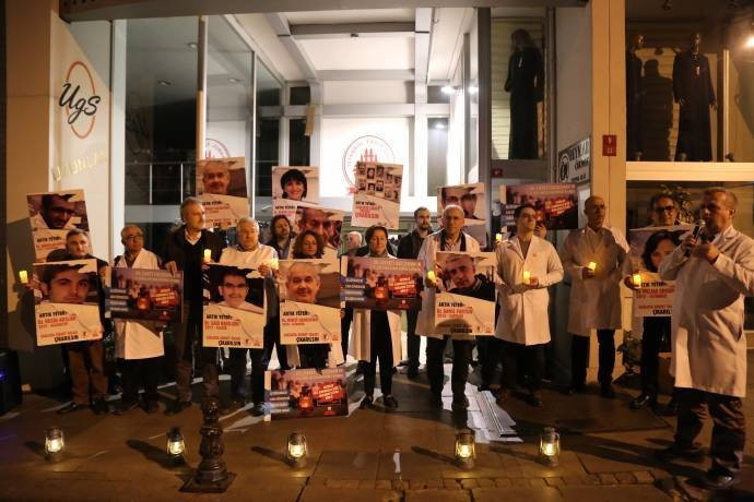 TTB Meclis'in önünde tasarının geri çekilmesini istedi - Resim : 1