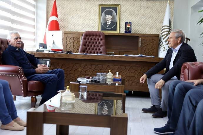 CHP heyeti Ahmet Türk'ü ziyaret etti - Resim : 1
