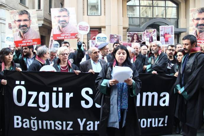 Avukatlar TBB'ye yürüdü - Resim : 1