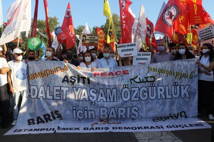 Barış zinciri eyleminden mesaj: İmralı’nın kapılarını açın - Resim : 4