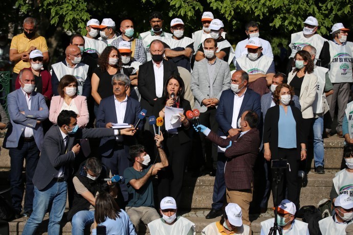 Demokrasi yürüyüşü Ankara'ya ulaştı: Toplumun yükselen itirazını sokağa taşıdık - Resim : 1