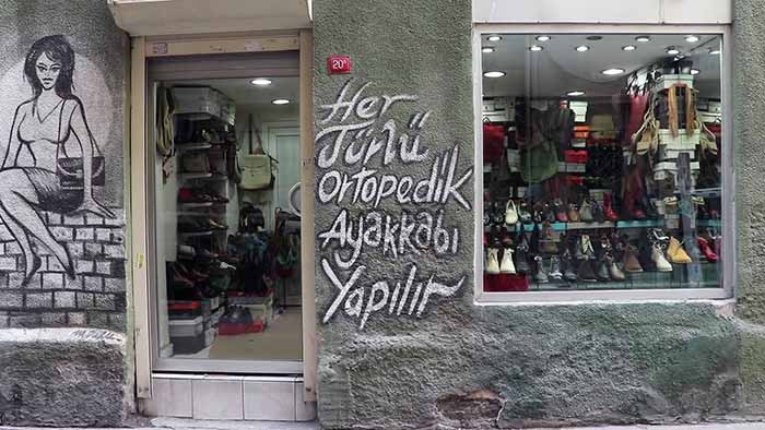 Beyoğlu’nun 45 yıllık ayakkabı ustası kepenk kapattı: Bu ülkede aç kaldım - Resim : 2