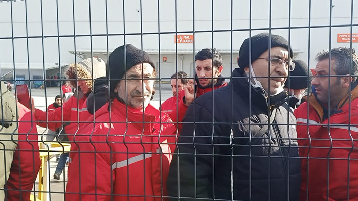 Migros depo işçileri: Kazanacağız, fakirin sırtından geçinme devri bitti artık! - Resim : 2