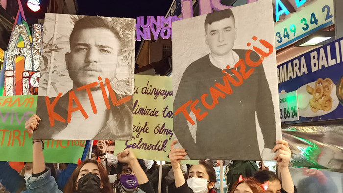 Kadınlar 25 Kasım nedeniyle seslendi: Şiddetin karanlığına karşı tüm renklerimizle buradayız - Resim : 1