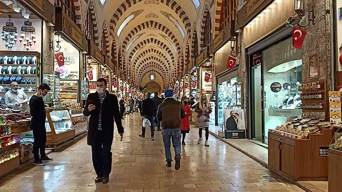 Yılbaşı fırsatı Kapalı Çarşı esnafını kurtarır mı? - Resim : 2