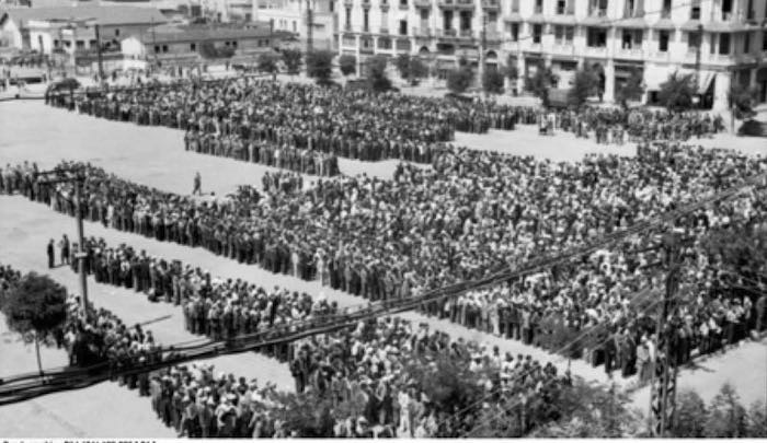 Atlanan Hürriyet Bayramı - Resim : 2