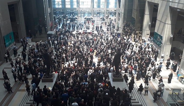 AKP'nin yasasına karşı yüzlerce avukat İstanbul Adliyesi'ndeydi: Halk için mücadele edeceğiz - Resim : 3