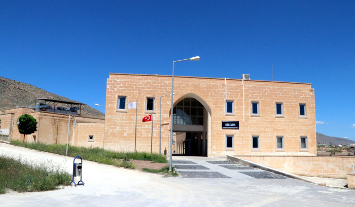 AKP’den istifa eden başkanvekili usulsüz işe alınanların listesini paylaştı - Resim : 1