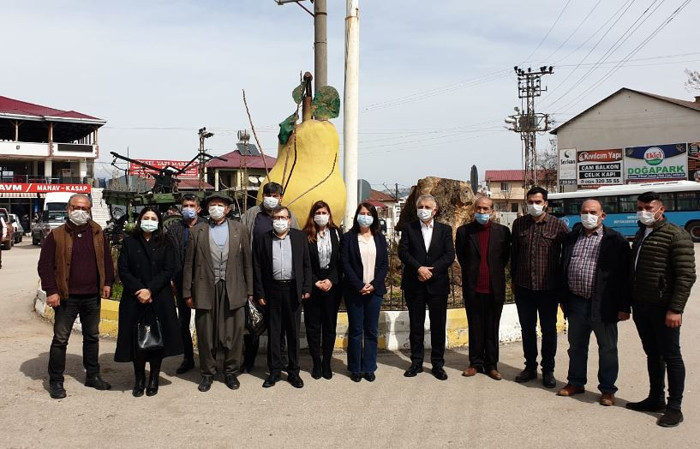 HDP’nin İş ve Aş buluşmaları: Toroslar'ın eteğinde ormanlar katlediliyor, halk sesini duyuramıyor - Resim : 2