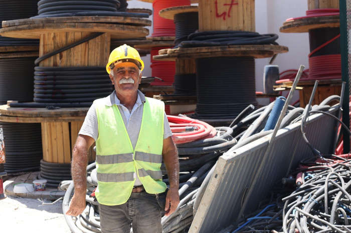 Elektrik işçisi isyan etti: Kendimizi sıka sıka suyumuz çıktı - Resim : 2