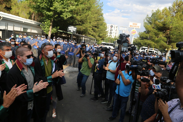 Diyarbakır Baro Başkanı Aydın: Yandaş baroları kabul etmiyoruz - Resim : 1