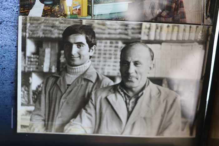 'Cenazelerine bakkal gider ama onlar markete gidiyor' - Resim : 1