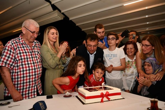 Ekrem İmamoğlu'ndan İstanbullulara 200 bin mektup - Resim : 2