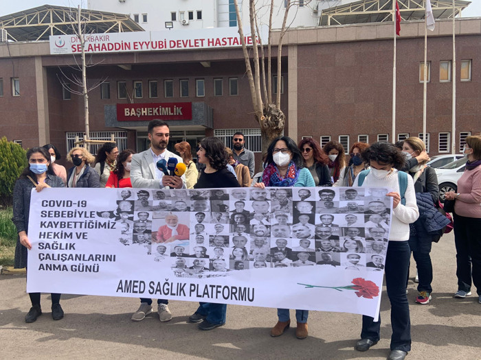Amed Sağlık Platformu’nun açıklamasına polis engeli - Resim : 1