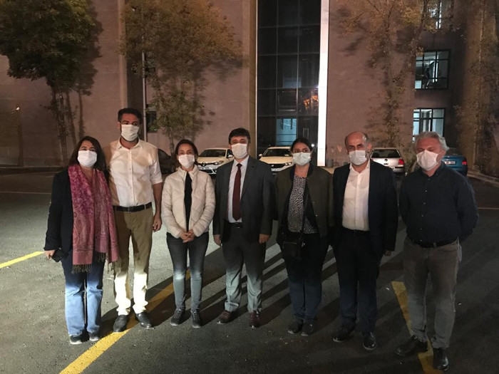HDP operasyonu: 20 kişi tutuklama talebiyle mahkemeye sevk edildi - Resim : 1