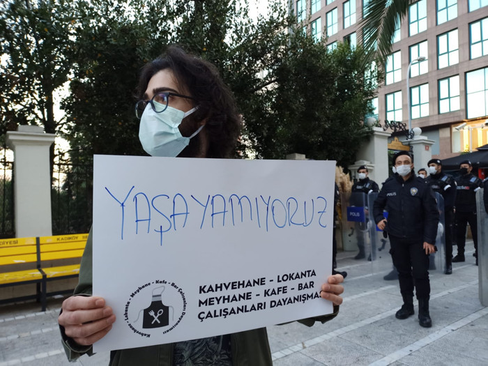 İşletmelerin kapatılmasıyla işsiz kalan gençler: Önce vatandaşına yardımcı ol - Resim : 2