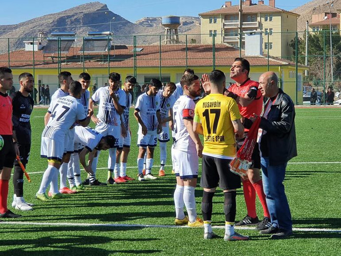 Mardin'de maç sonrası kavga: 9 futbolcu ile antrenör yaralandı - Resim : 1