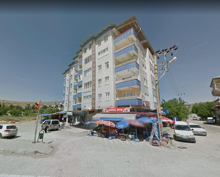 Elazığ'da 6 katlı 2 bloklu binanın çökmeden önceki fotoğrafları ortaya çıktı - Resim : 3