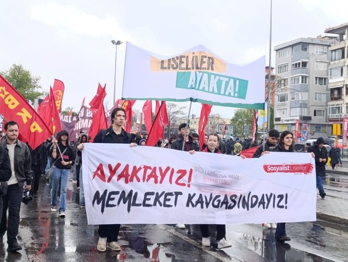 Kadıköy'de 1 Mayıs | Binler birlikte mücadele vurgusu yaptı - Resim : 4