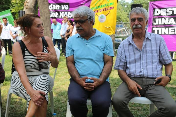 'Sinema sanatçısının çantasından hiç bomba çıkmamıştır' - Resim : 2