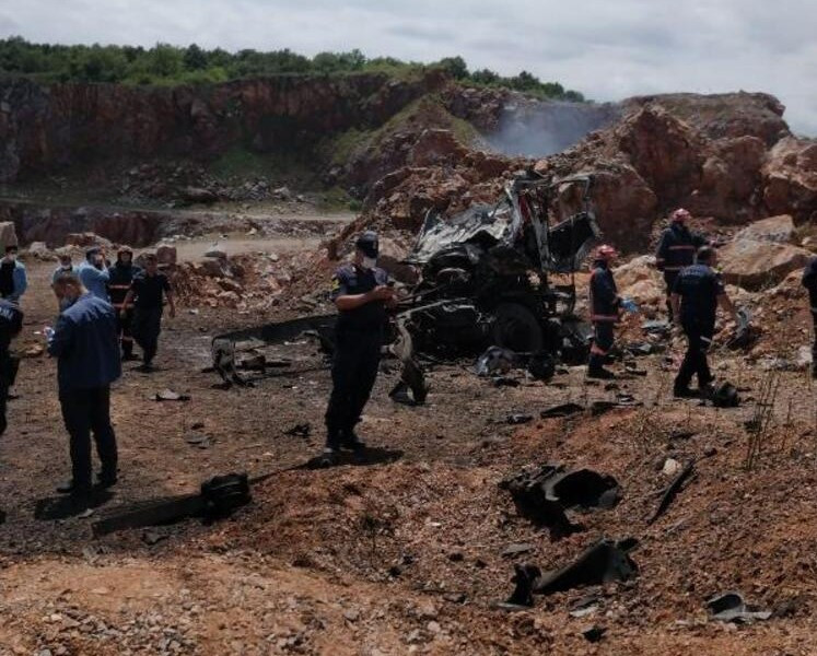 Sakarya'da hava fişekleri taşıyan araçta patlama: 3 ölü, 6 yaralı - Resim : 2