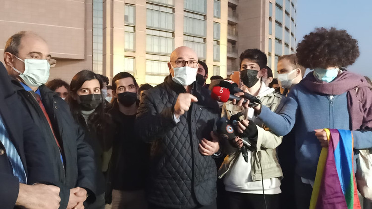 Öğrenciler Çağlayan’dan seslendi: Haklı ve onurlu bir yerden sesleniyoruz - Resim : 1