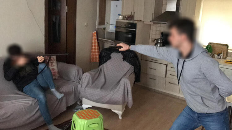 Ölmeden önce aradaşlarıyla birlikte fotoğraflar çektirdiği ortaya çıktı - Resim : 1