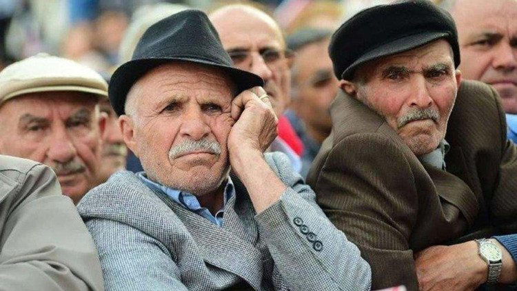 Öztrak: Bu yaptıkları zam değil zulümdür; asgari ücret şu haliyle açlık sınırının 891 lira altında - Resim : 1
