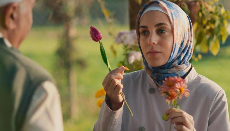 Yönetmen Berkun Oya'nın yeni filmi 'Cici', 27 Ekim'de Netflix'te yayınlanacak - Resim : 1