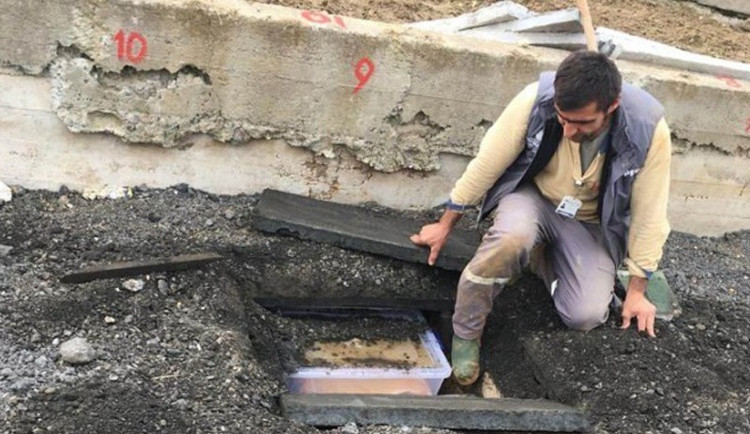 26 yıldır kızının kemiklerini arıyor - Resim : 1