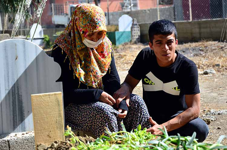 4 çocuk babası işçi asansör boşluğuna düştü: 'Koskoca bir adam gitti ve karşımızda bir muhatap yok' - Resim : 2