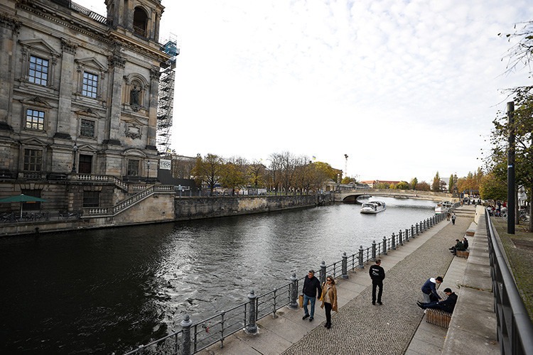 11-2022-10112022-berlin1.jpg