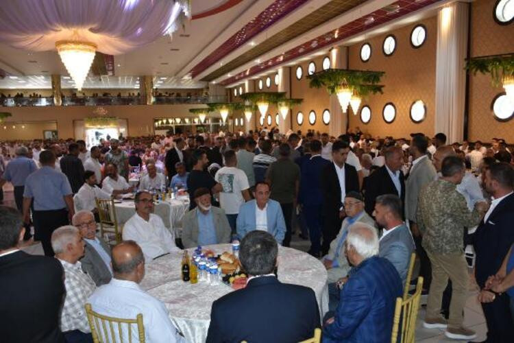 Batman'da aşiretler arası 20 yıllık kan davası, 3 bin kişinin katıldığı yemekle sona erdi - Resim : 1