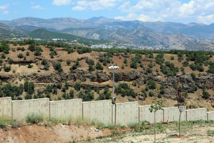 Doku'nun telefon sinyalinin alındığı viyadüğün görüntüleri Kriminal Büro'ya gönderildi - Resim : 1