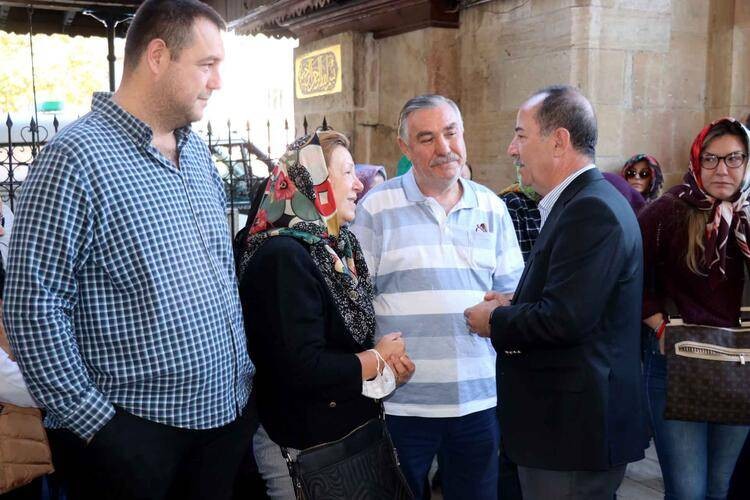 Kepçenin önüne oturup, parkın yıkımını engelleyen 'Kıymet Teyze' öldü - Resim: 7