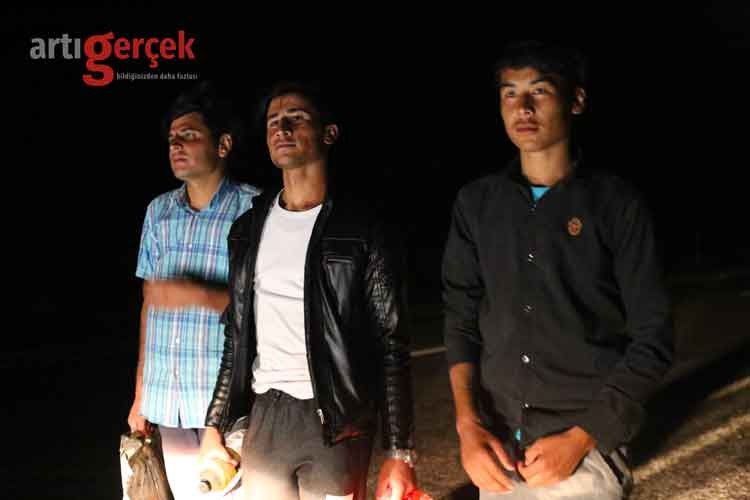 Afgan göçmenlerin gece yolculuğu - Resim : 3